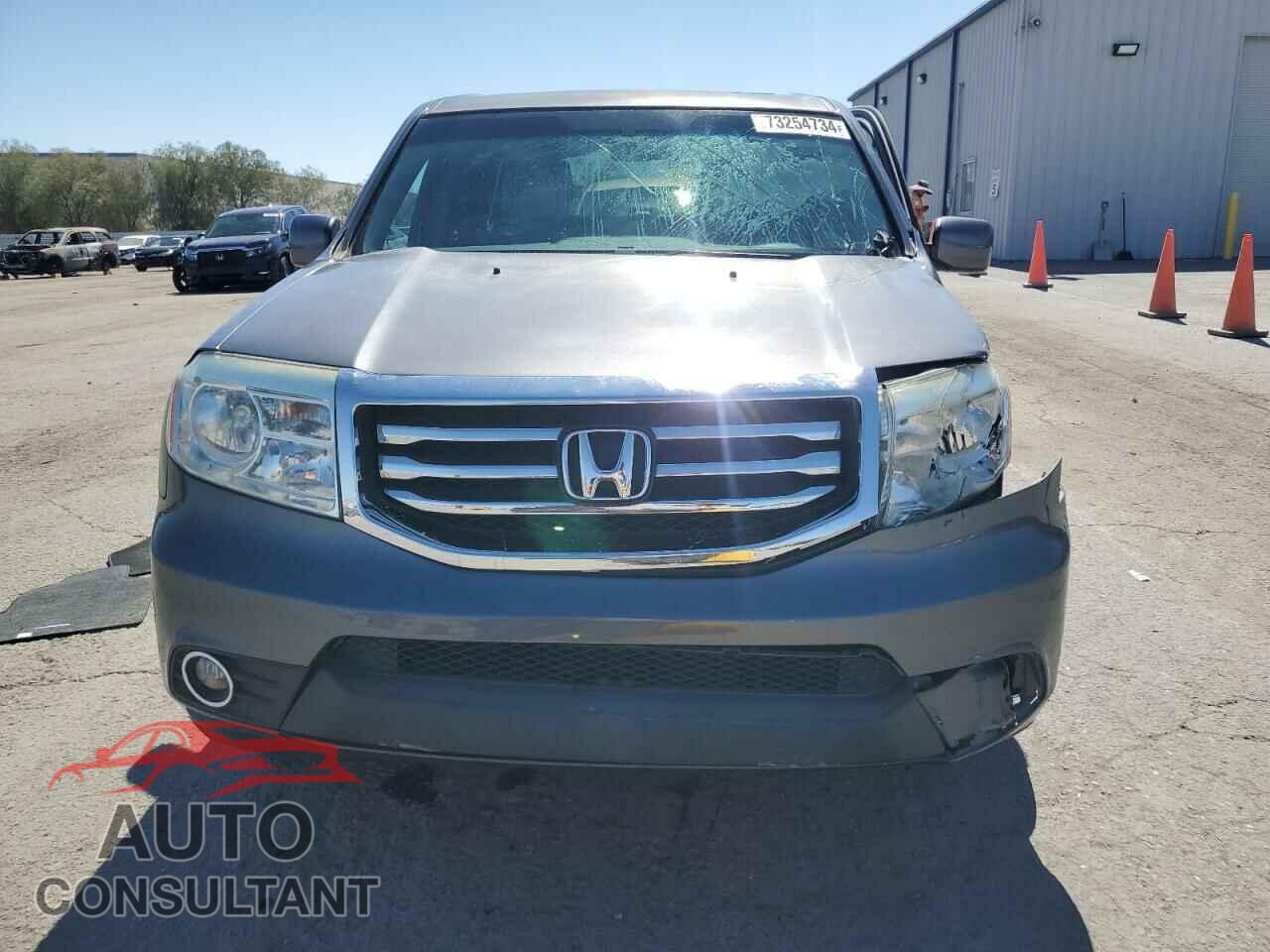 HONDA PILOT 2015 - 5FNYF4H30FB014370