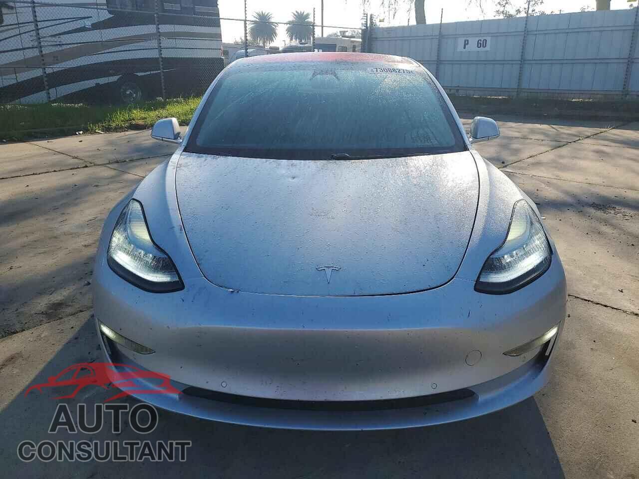 TESLA MODEL 3 2018 - 5YJ3E1EA4JF014251