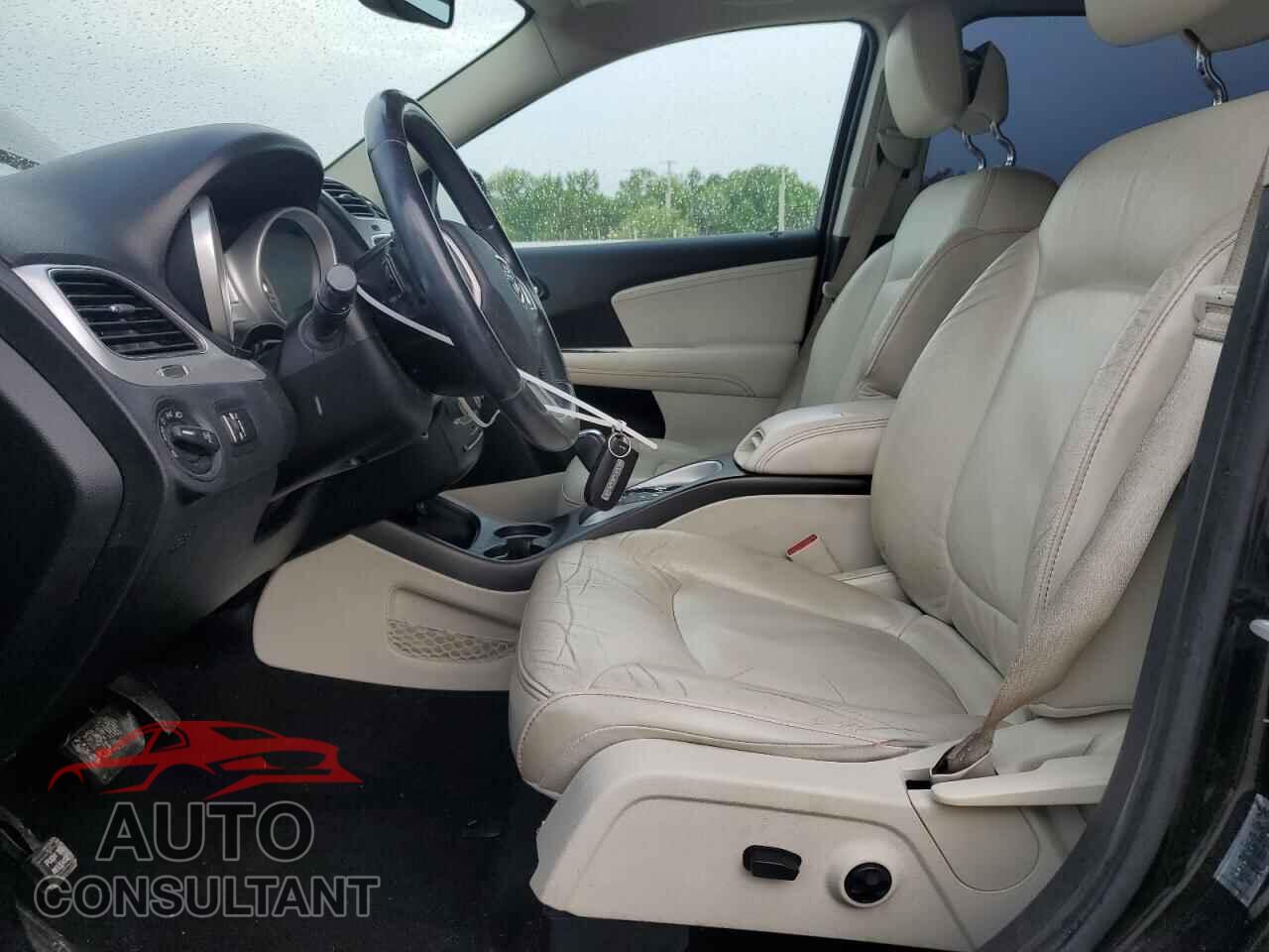 DODGE JOURNEY 2013 - 3C4PDCDG9DT647002