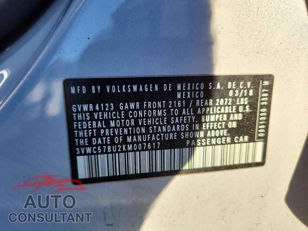 VOLKSWAGEN JETTA 2019 - 3VWC57BU2KM007617