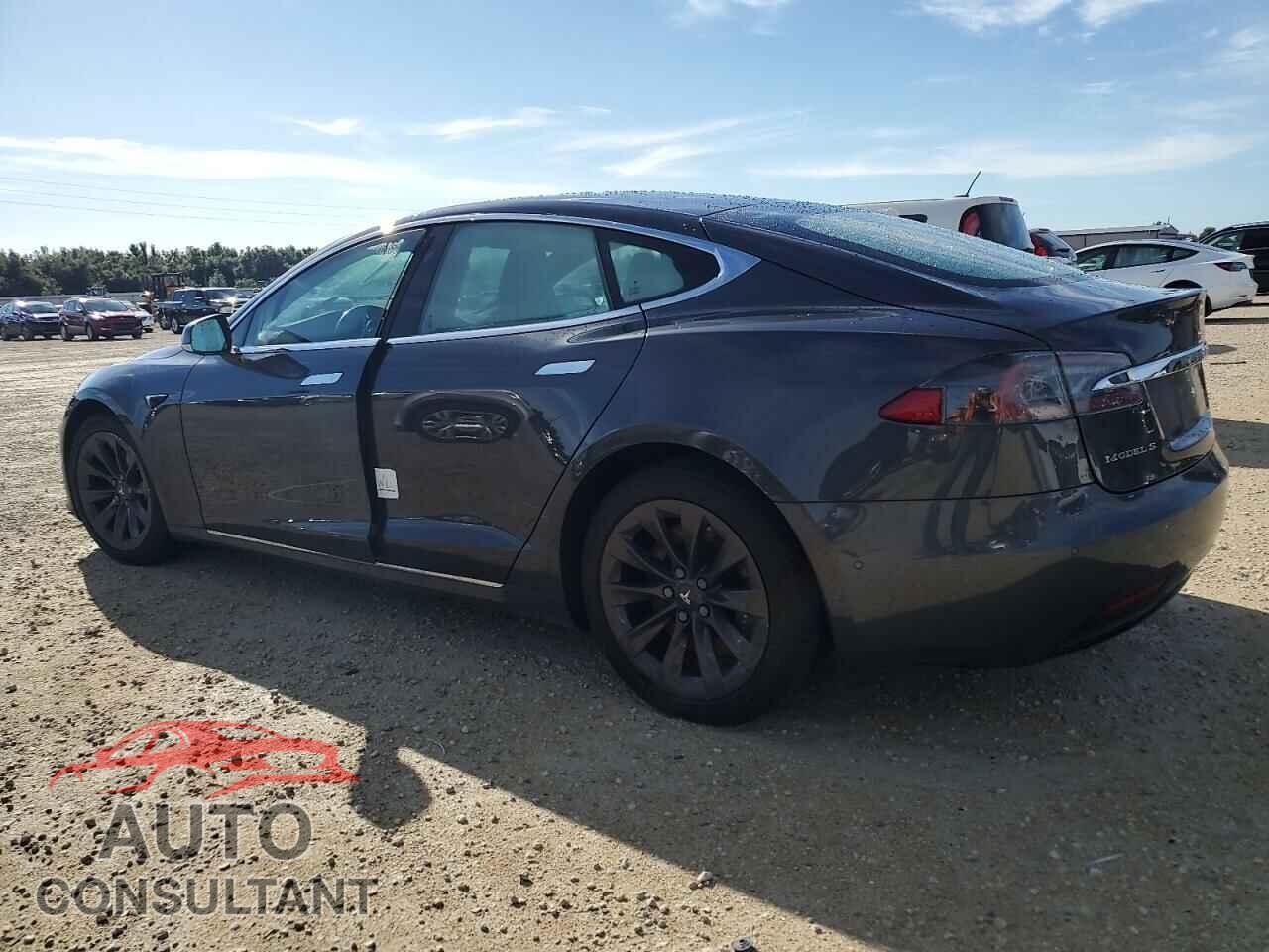 TESLA MODEL S 2017 - 5YJSA1E28HF217427
