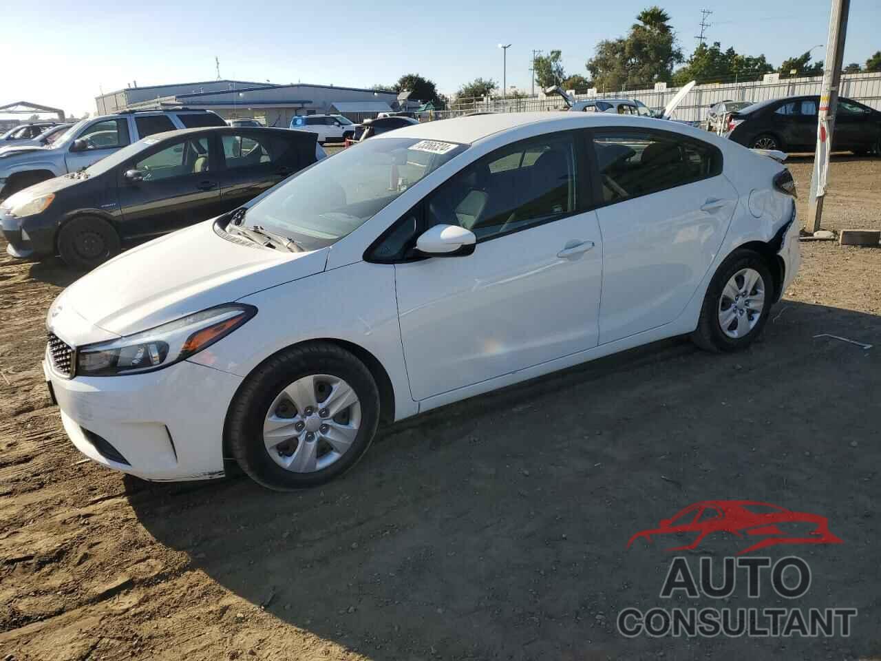 KIA FORTE 2018 - 3KPFK4A71JE180167