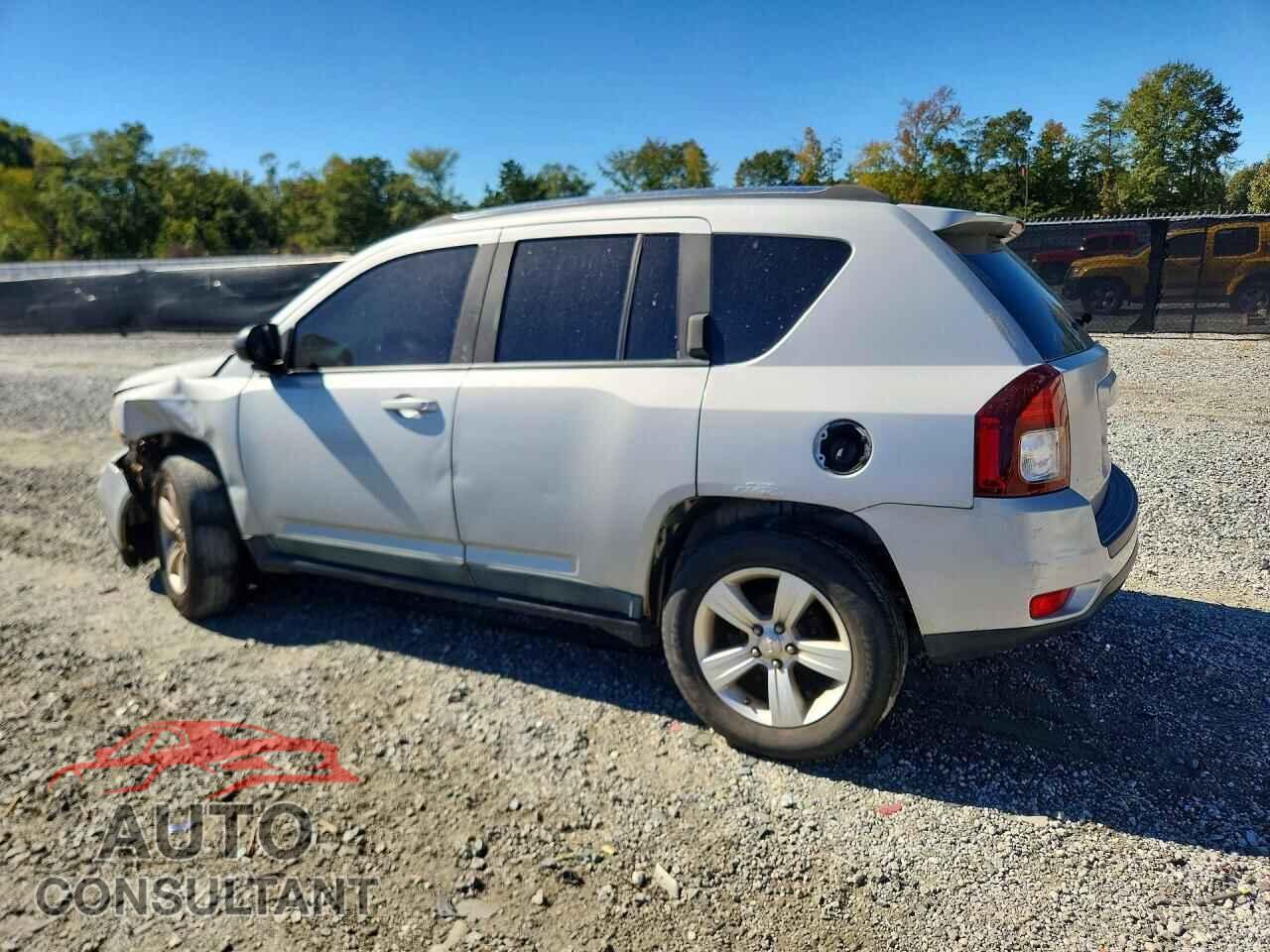 JEEP COMPASS 2011 - 1J4NF1FB5BD283570