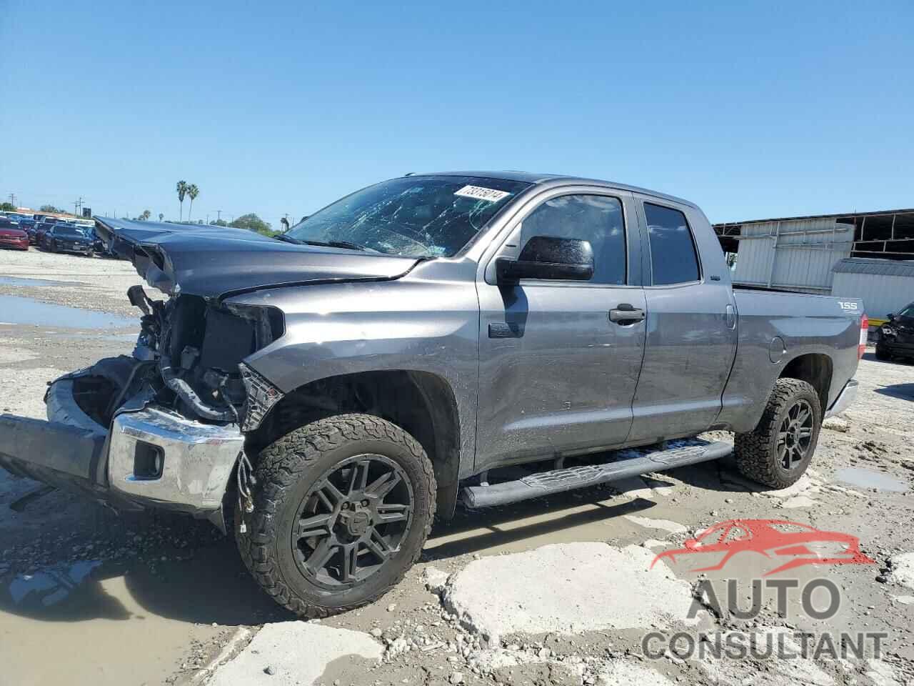 TOYOTA TUNDRA 2017 - 5TFUW5F12HX648293