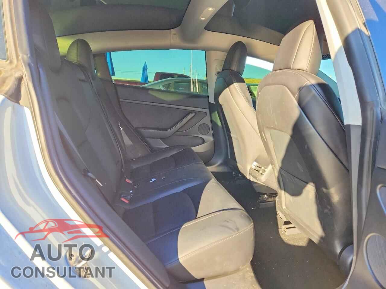 TESLA MODEL 3 2021 - 5YJ3E1EC7MF036217
