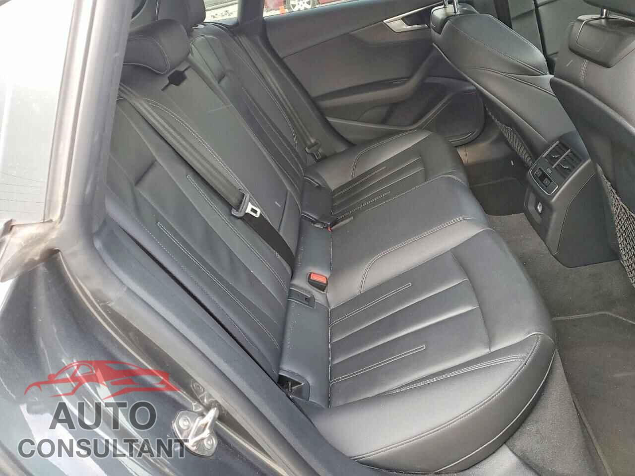 AUDI A5 2021 - WAUDACF55MA056578