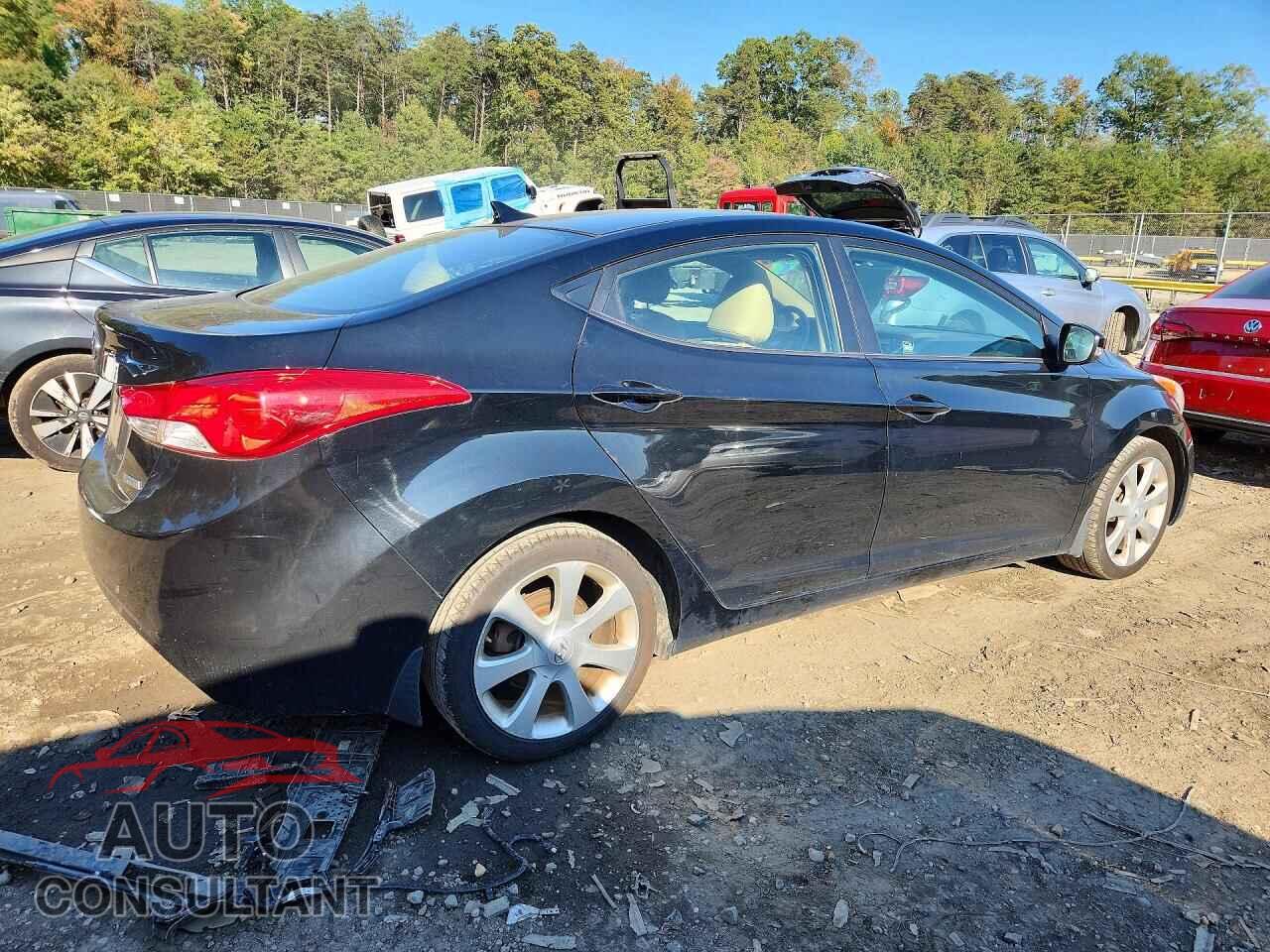 HYUNDAI ELANTRA 2012 - 5NPDH4AE3CH147089
