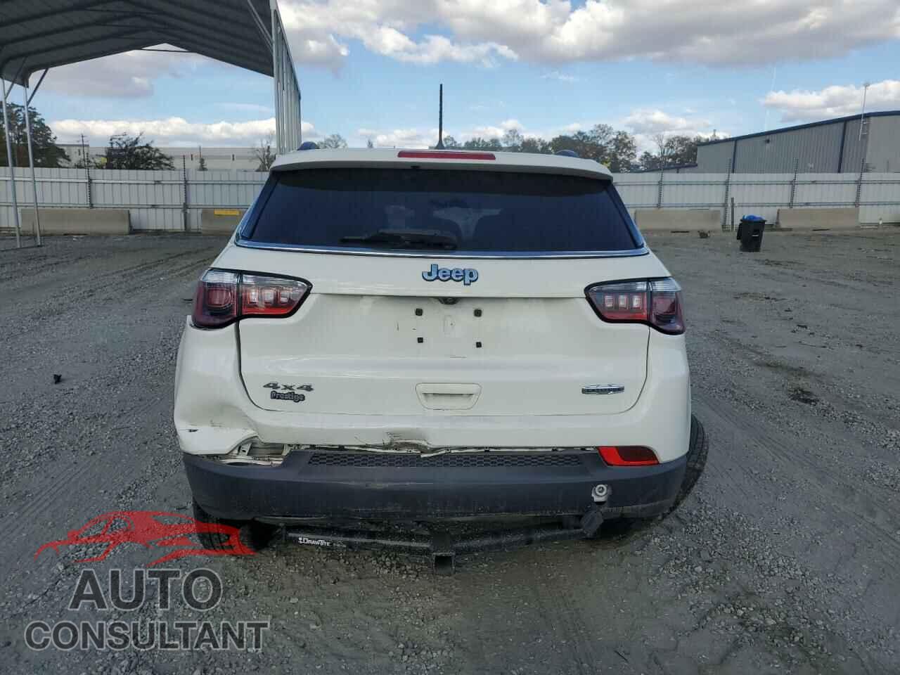 JEEP COMPASS 2018 - 3C4NJDBB8JT281977