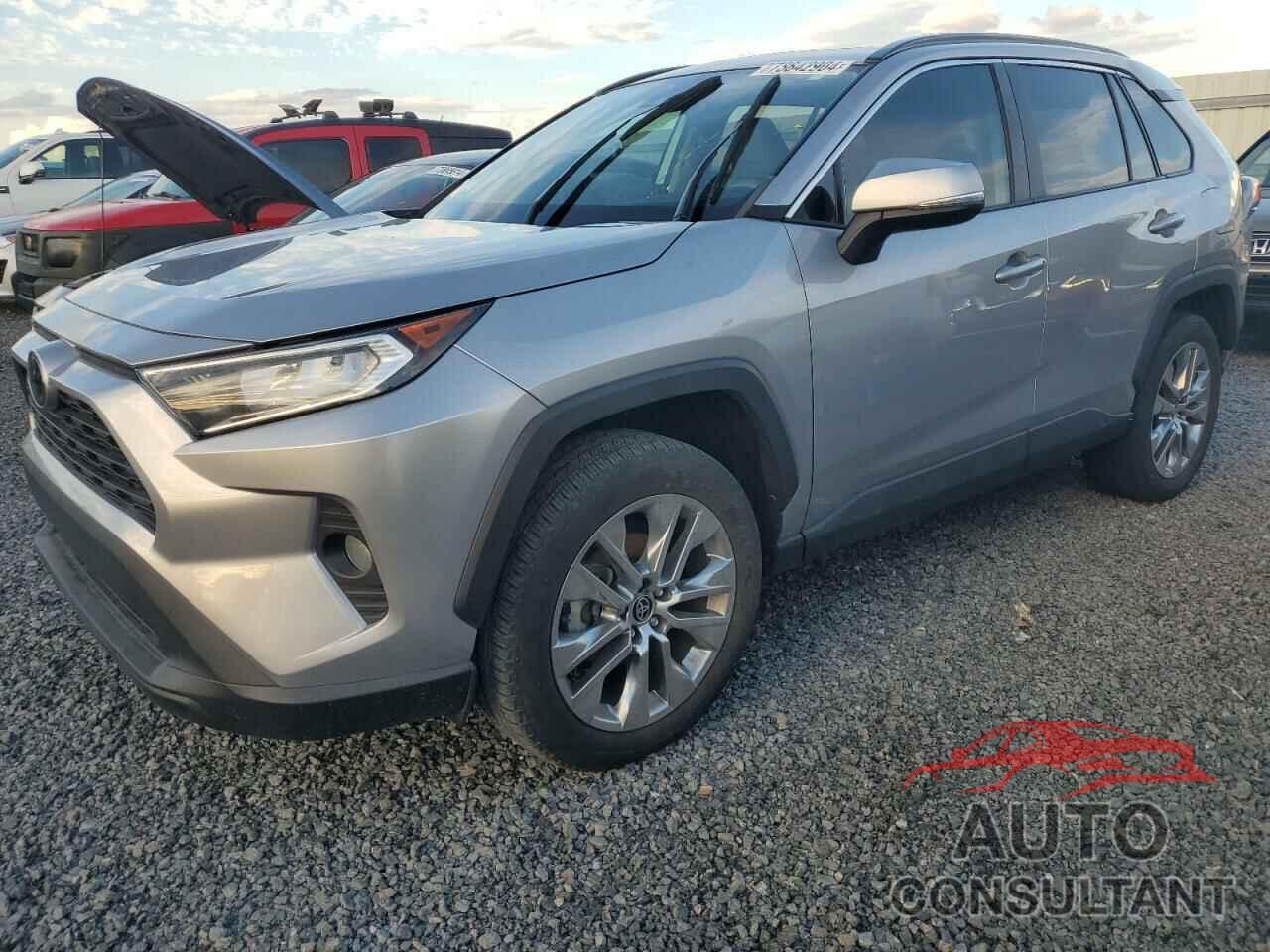 TOYOTA RAV4 2021 - 2T3C1RFV4MC163030