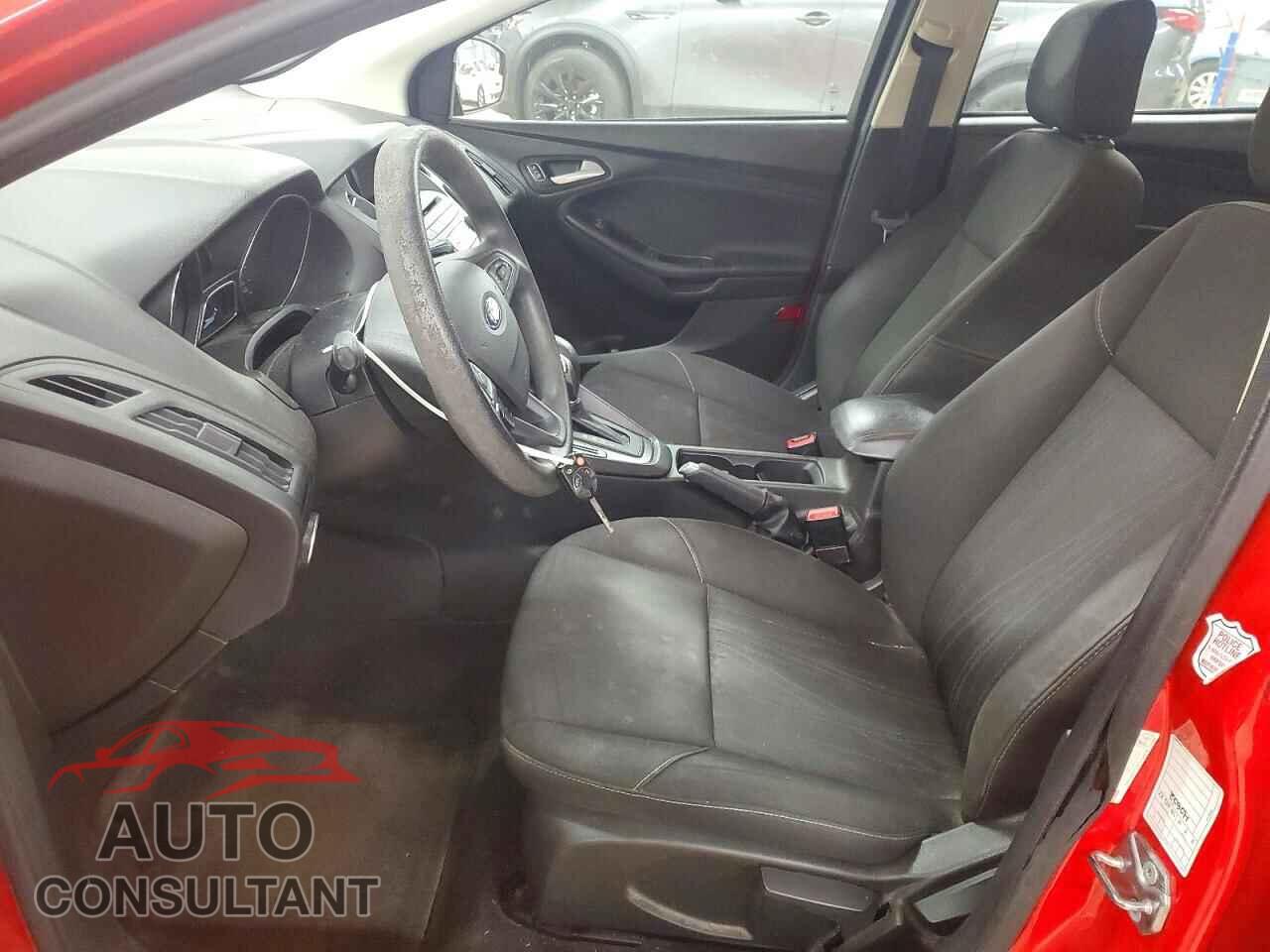 FORD FOCUS 2017 - 1FADP3F21HL224949
