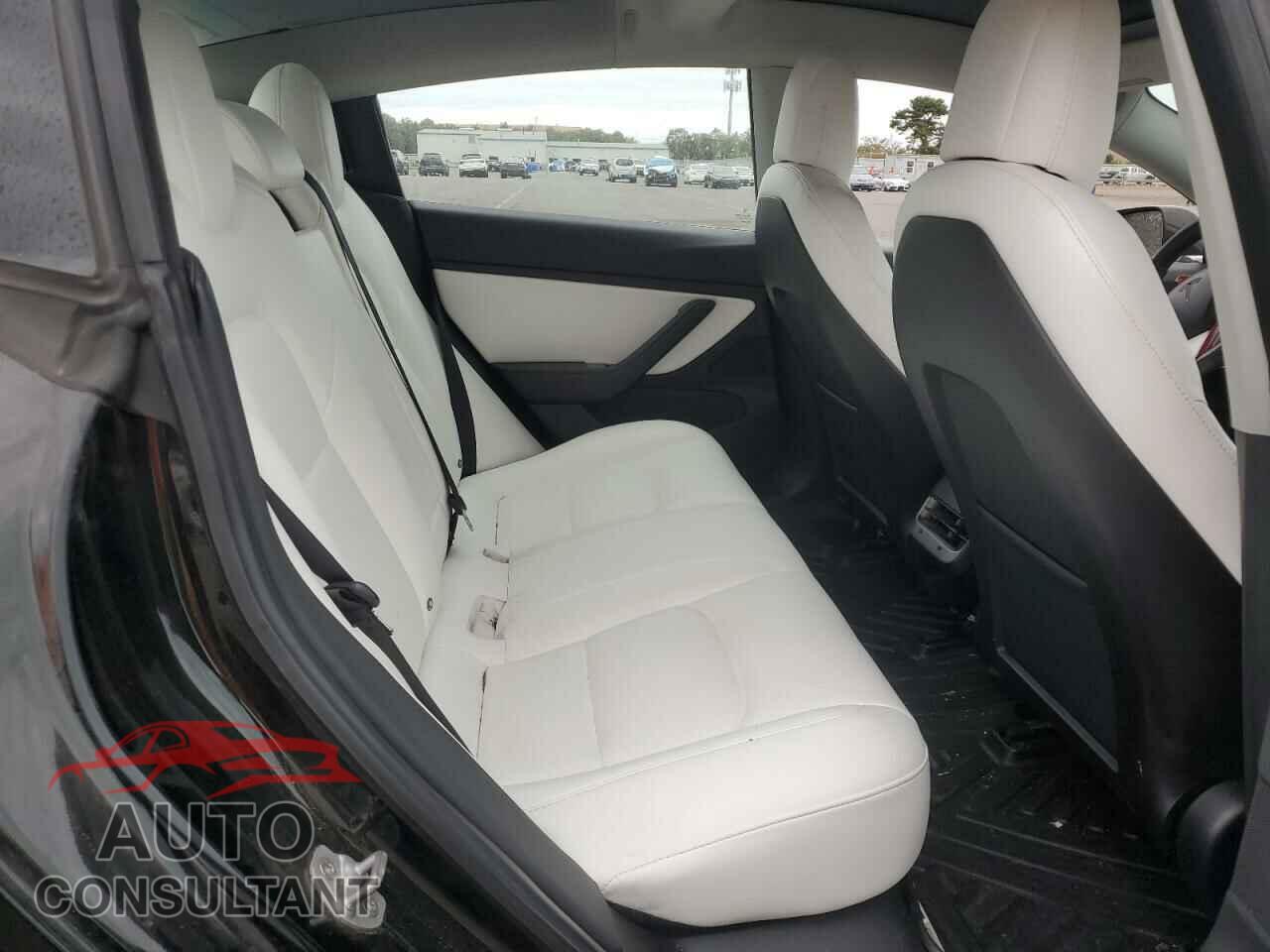 TESLA MODEL 3 2018 - 5YJ3E1EB0JF170750