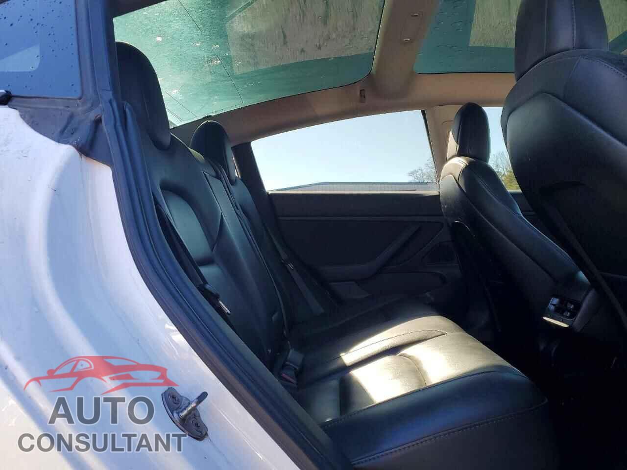 TESLA MODEL 3 2018 - 5YJ3E1EB5JF185583