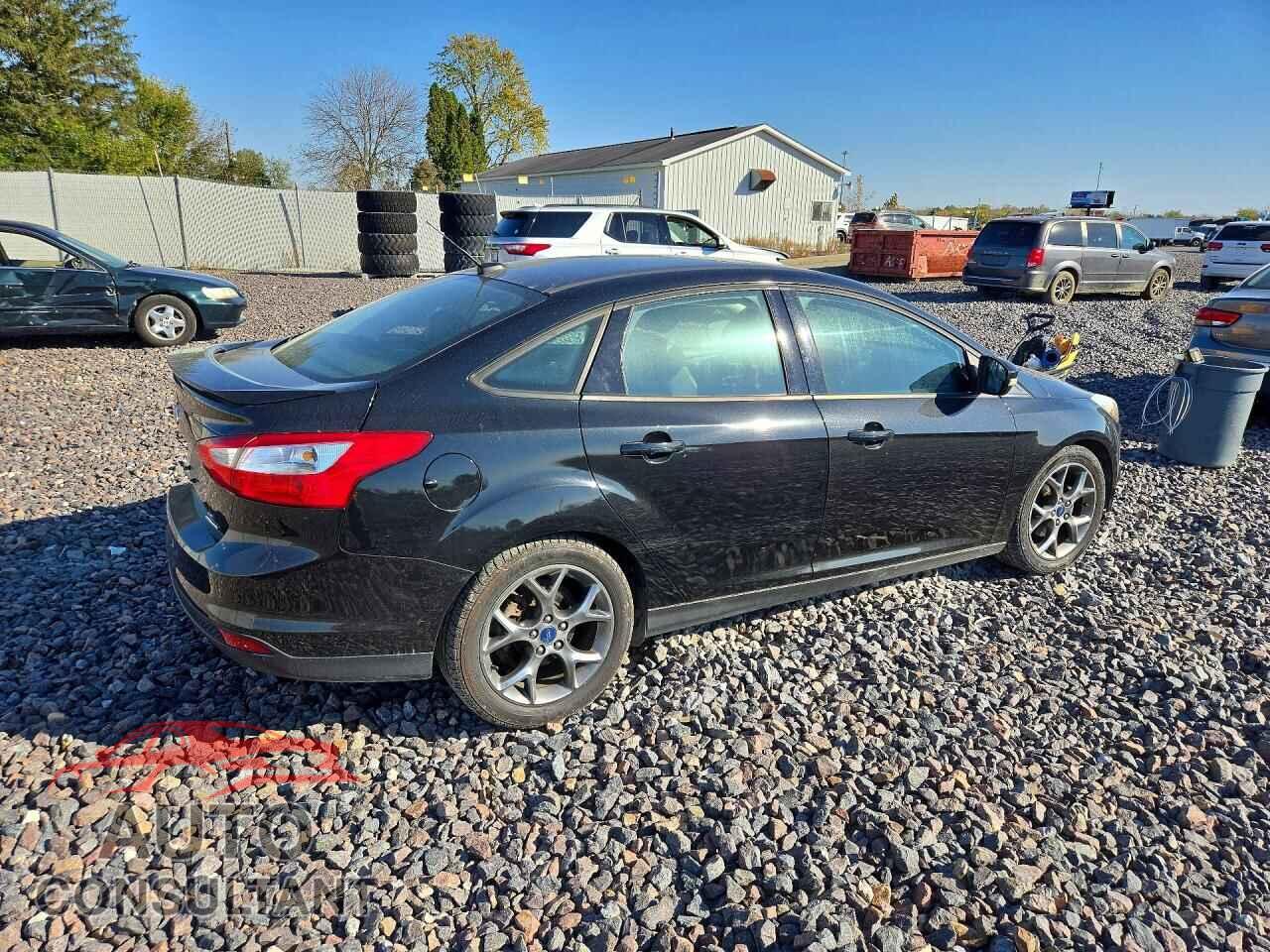 FORD FOCUS 2014 - 1FADP3F24EL122394