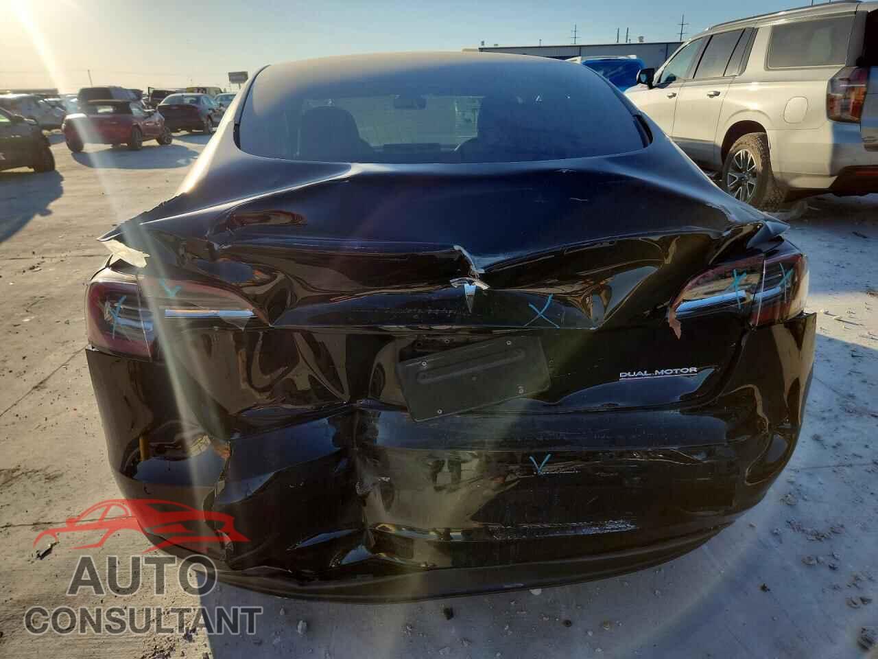 TESLA MODEL 3 2019 - 5YJ3E1EB3KF237276