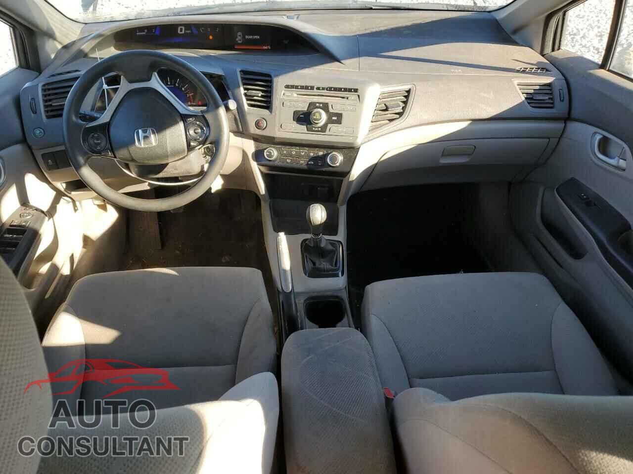 HONDA CIVIC 2012 - 2HGFB2E55CH572607