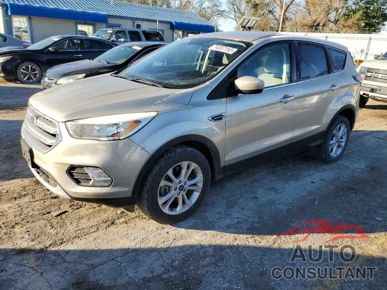 FORD ESCAPE 2017 - 1FMCU9G92HUB89275