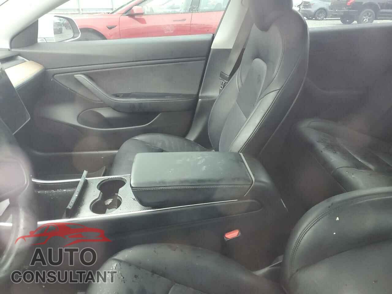 TESLA MODEL 3 2018 - 5YJ3E1EA4JF033012