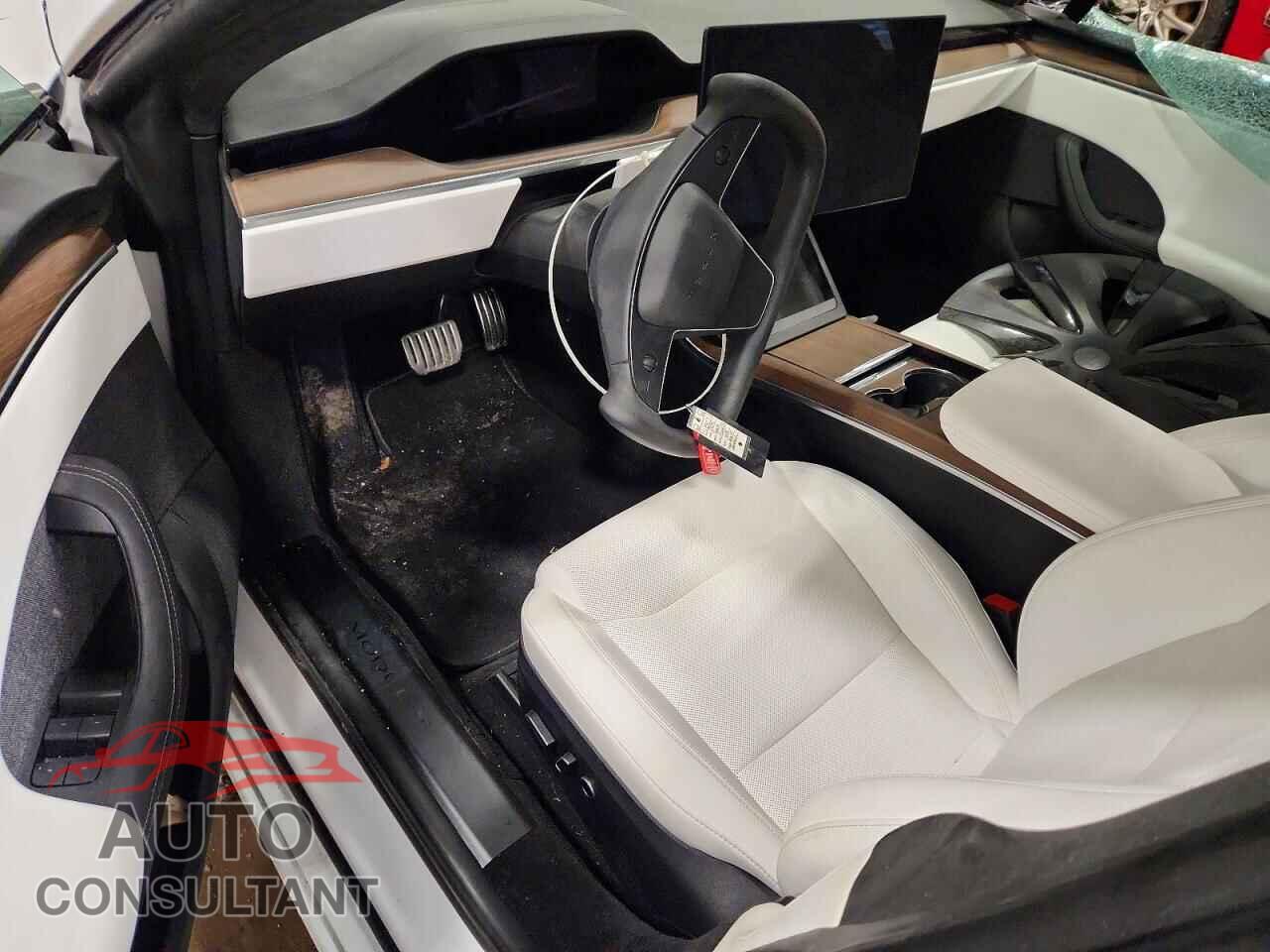 TESLA MODEL S 2023 - 5YJSA1E5XPF502316