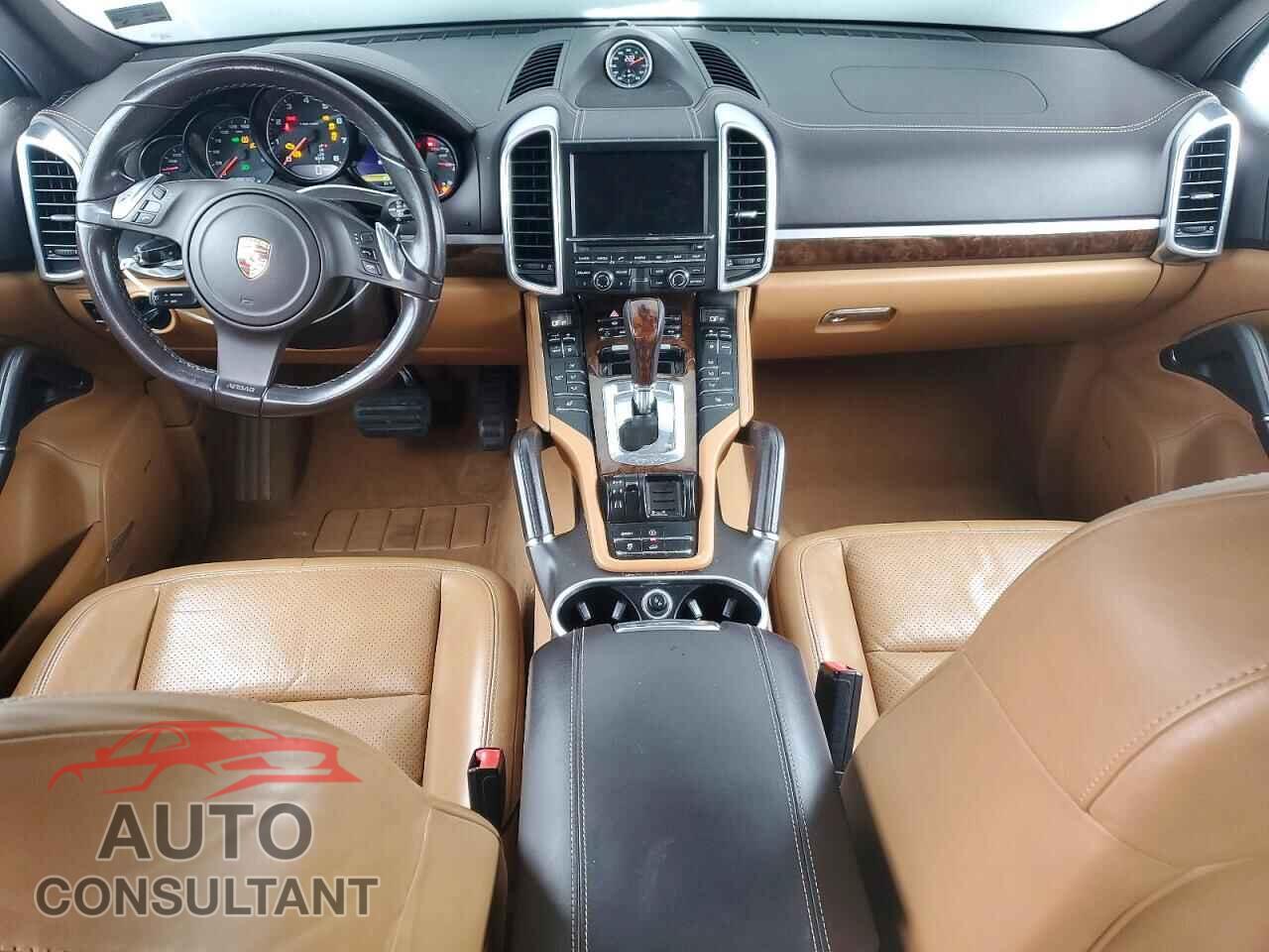 PORSCHE CAYENNE 2012 - WP1AA2A24CLA11114