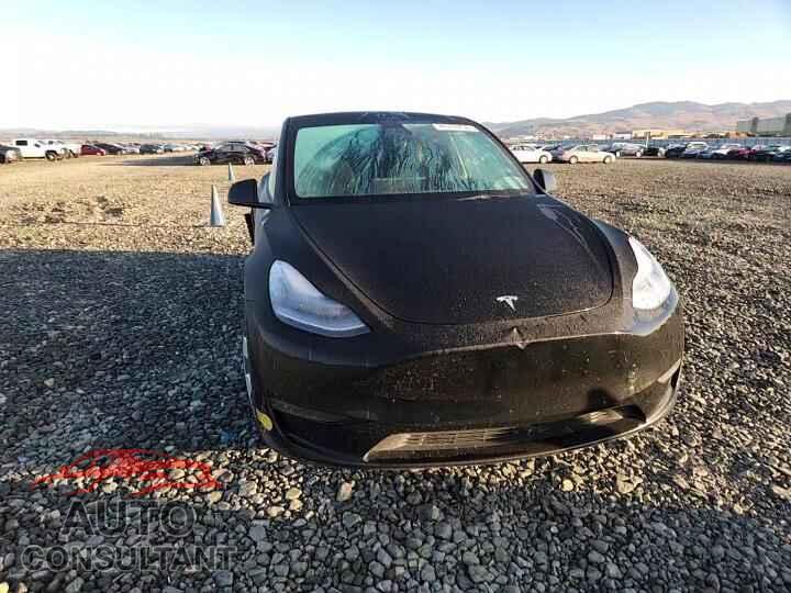 TESLA MODEL Y 2021 - 5YJYGDEE7MF093889