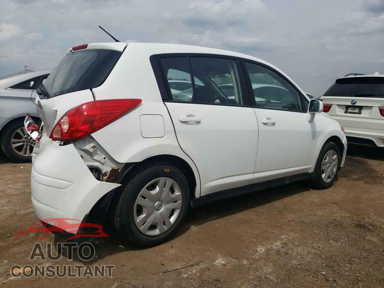 NISSAN VERSA 2011 - 3N1BC1CP9BL462824