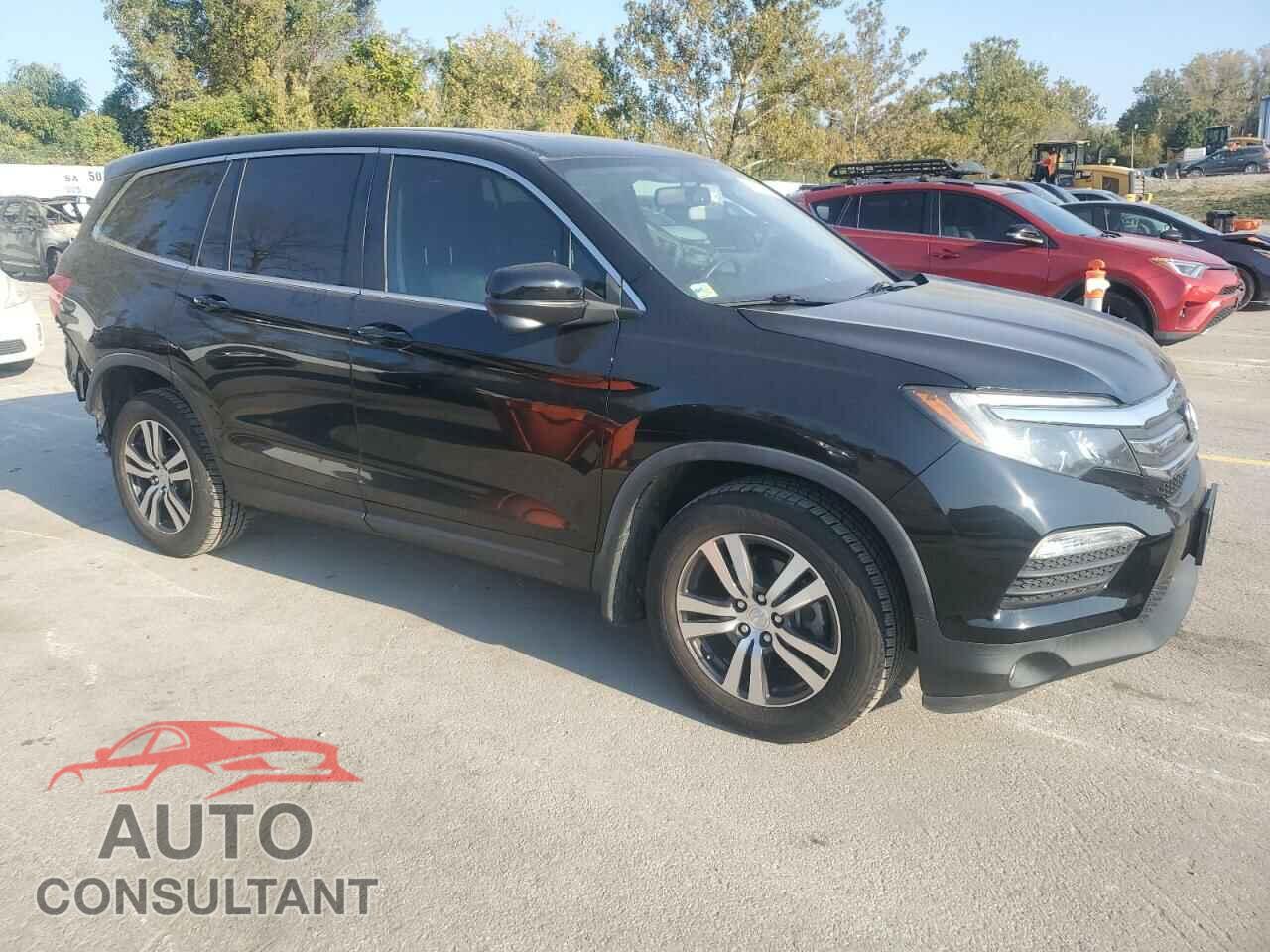 HONDA PILOT 2018 - 5FNYF6H50JB038156