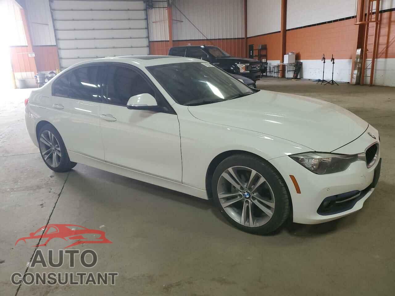 BMW 3 SERIES 2016 - WBA8E5G56GNU21637