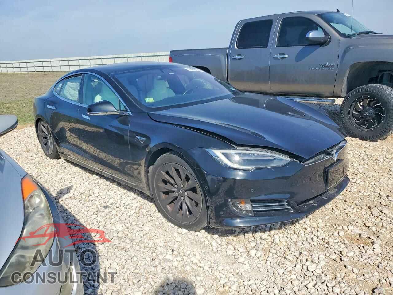 TESLA MODEL S 2017 - 5YJSA1E28HF221672