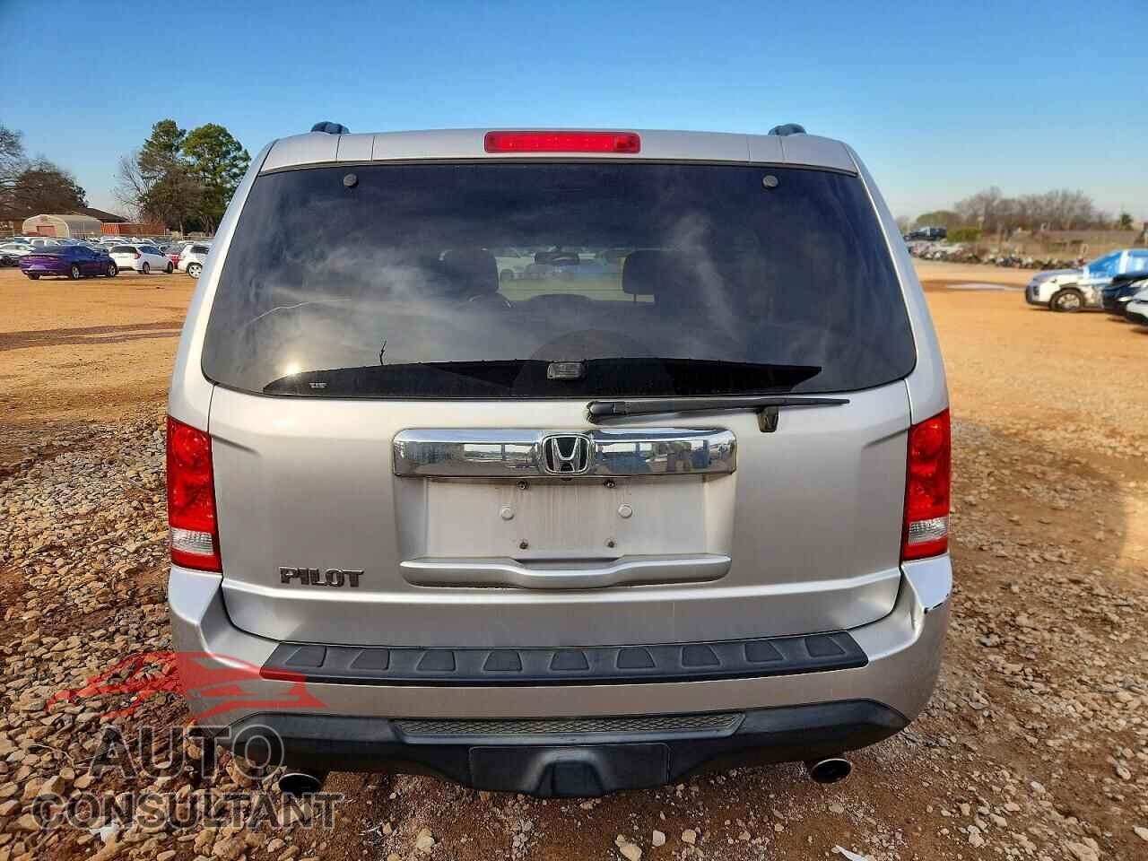 HONDA PILOT 2012 - 5FNYF3H72CB010863