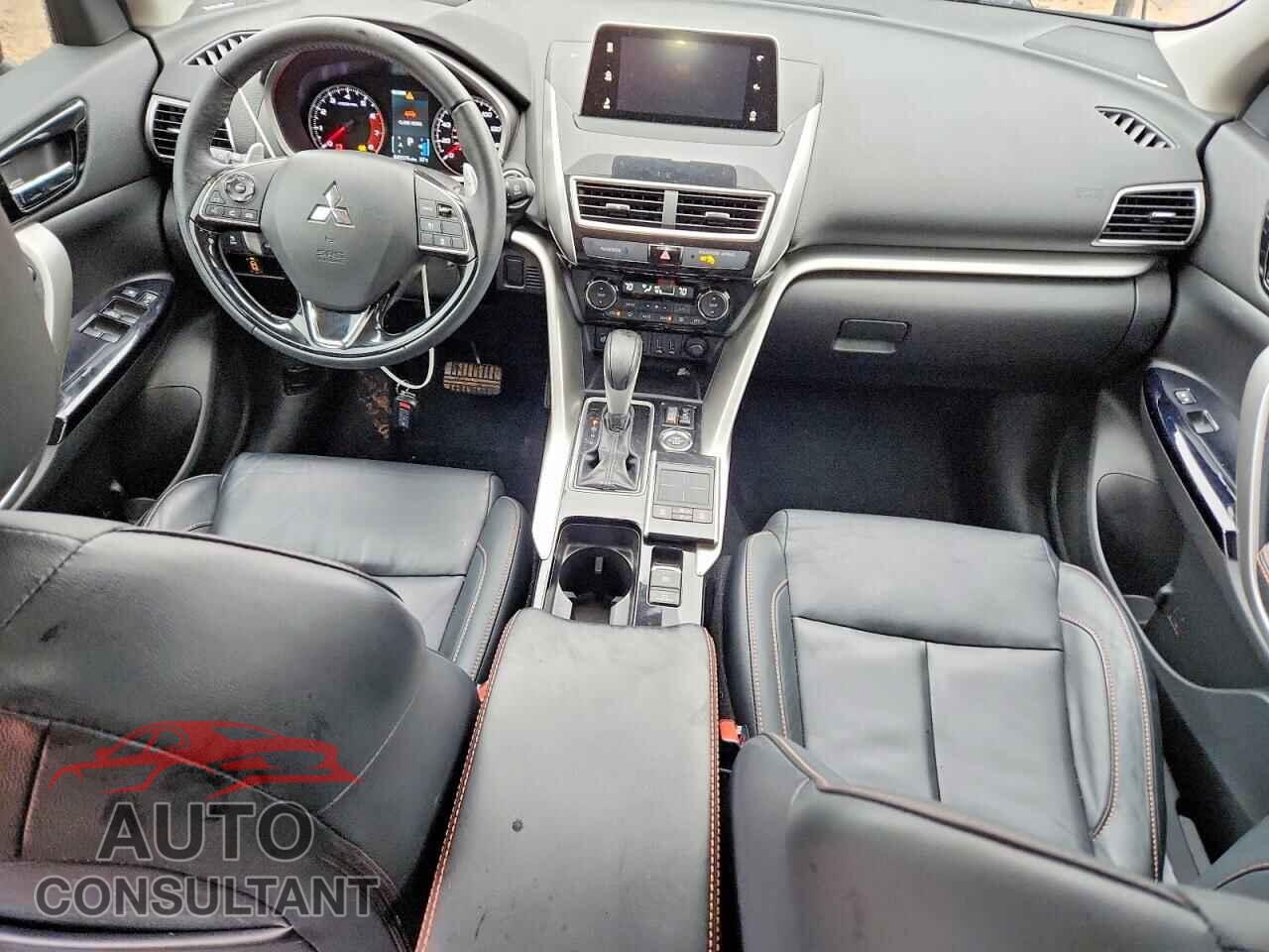 MITSUBISHI ECLIPSE 2018 - JA4AT5AA7JZ070313