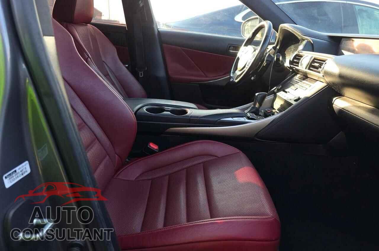LEXUS IS 2019 - JTHBA1D29K5084329