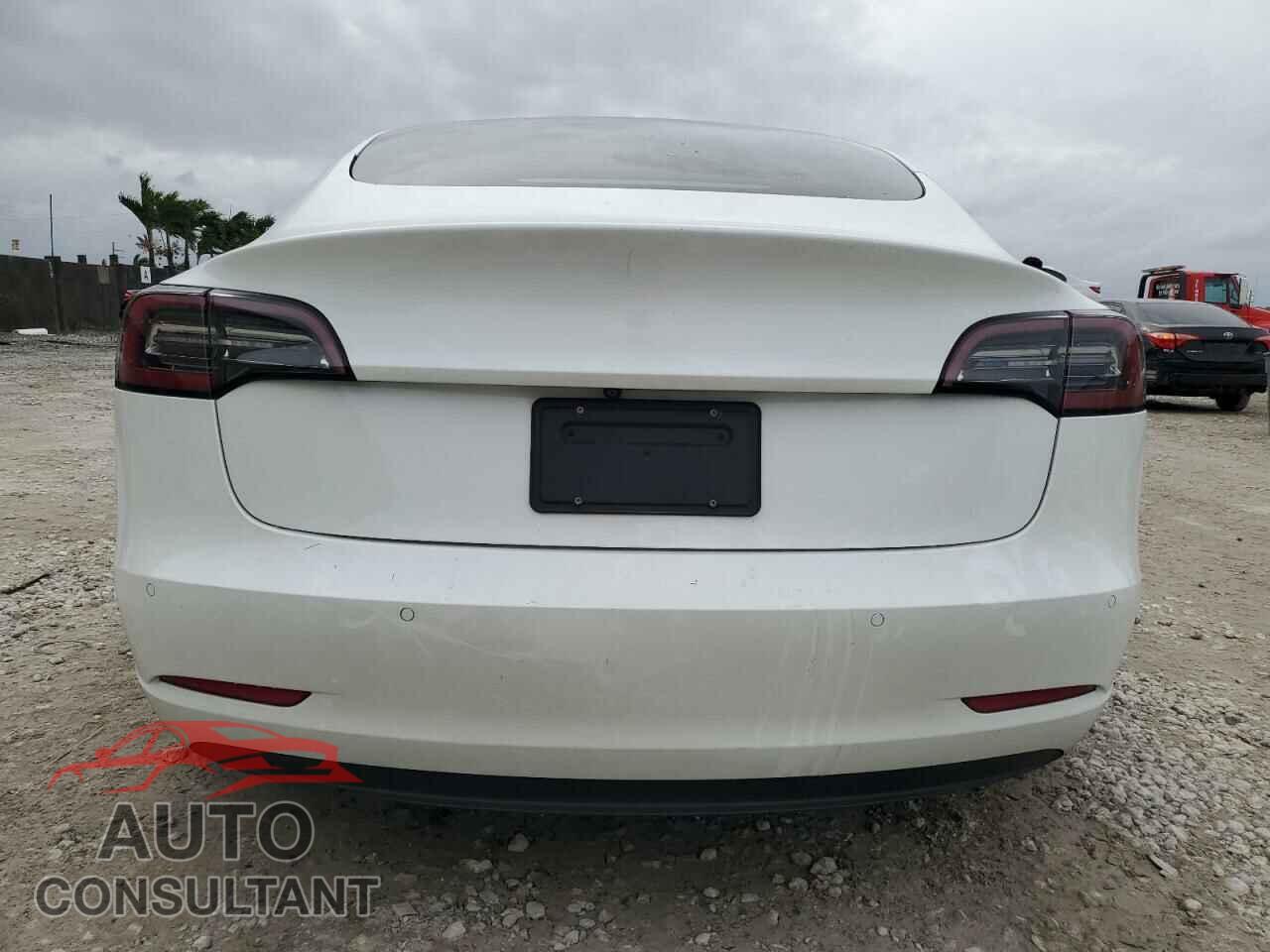 TESLA MODEL 3 2021 - 5YJ3E1EA9MF091203