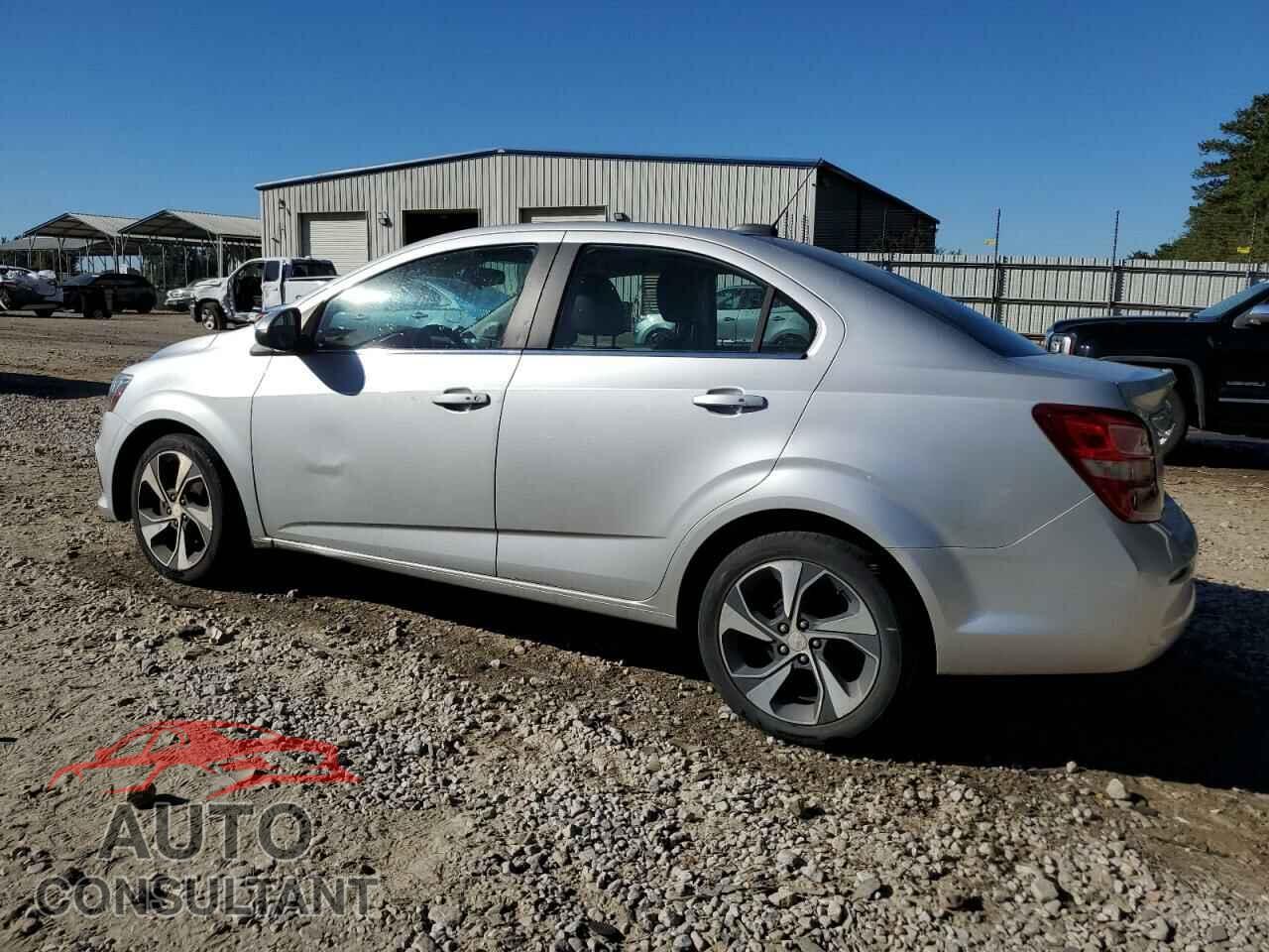 CHEVROLET SONIC 2018 - 1G1JF5SB4J4107554