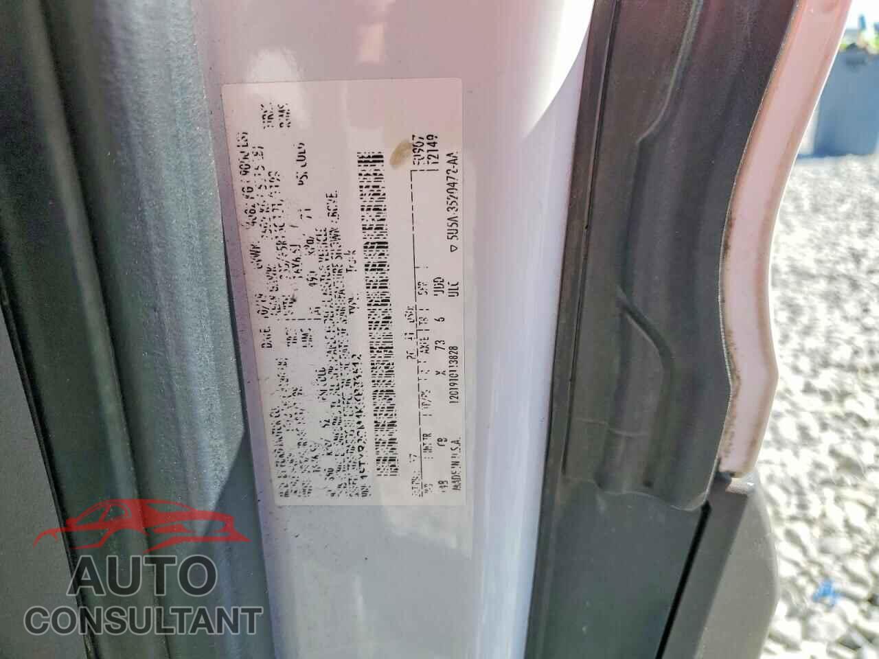 FORD TRANSIT 2019 - 1FTYR2CM4KKB83512