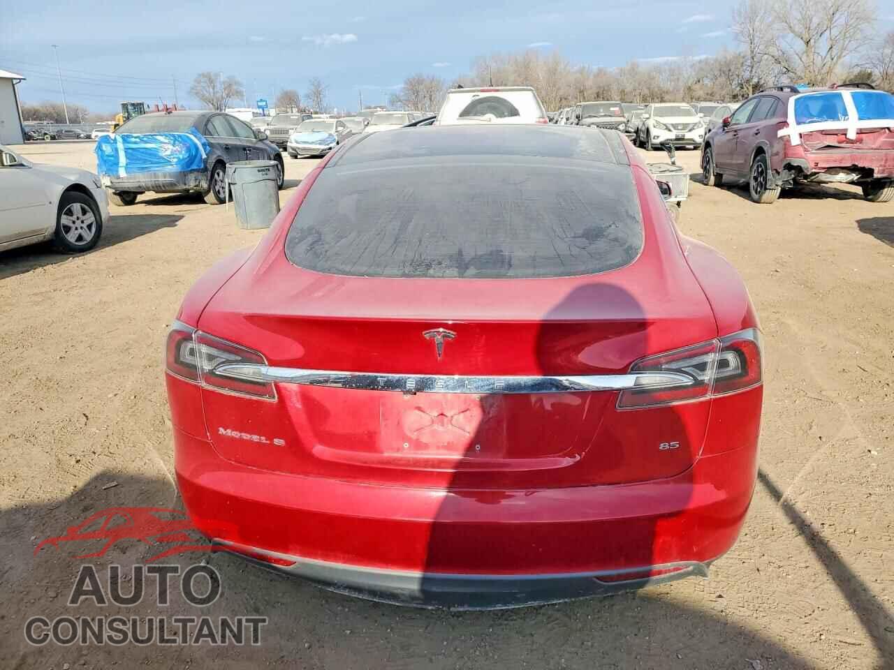 TESLA MODEL S 2013 - 5YJSA1CN4DFP21089