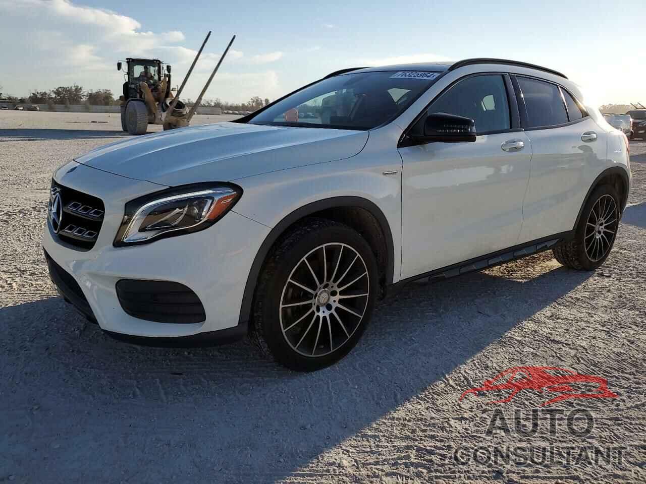 MERCEDES-BENZ GLA-CLASS 2018 - WDCTG4EB8JJ374856