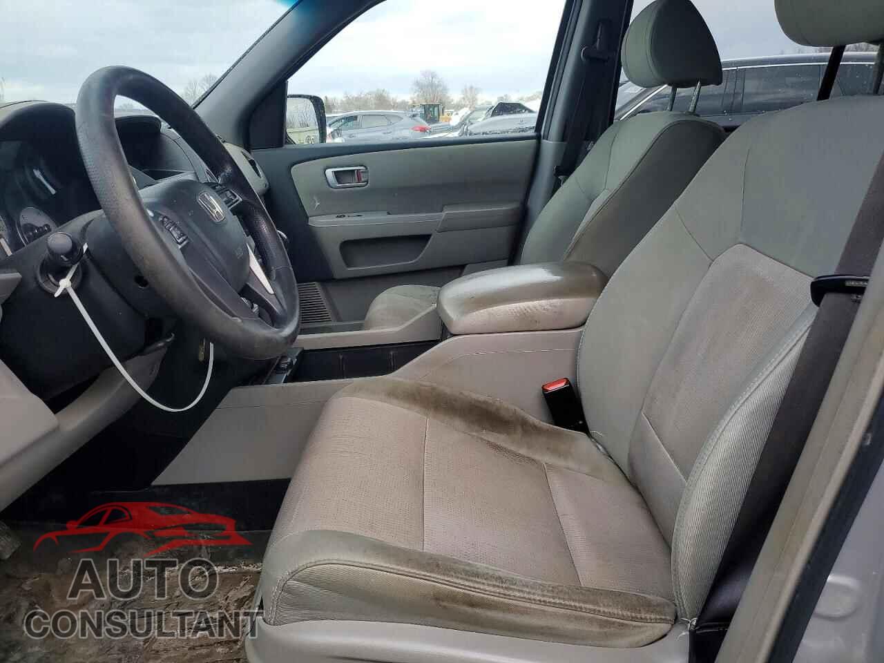 HONDA PILOT 2011 - 5FNYF4H41BB081384