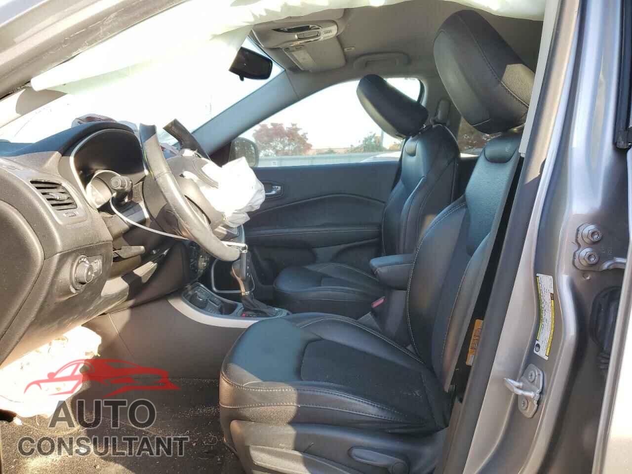 JEEP COMPASS 2019 - 3C4NJDBB2KT741829