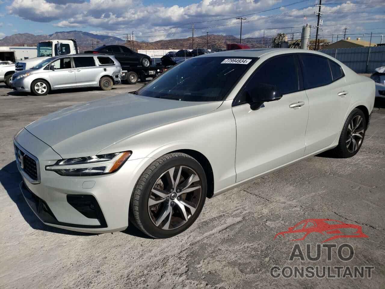 VOLVO S60 2019 - 7JRA22TM3KG013071