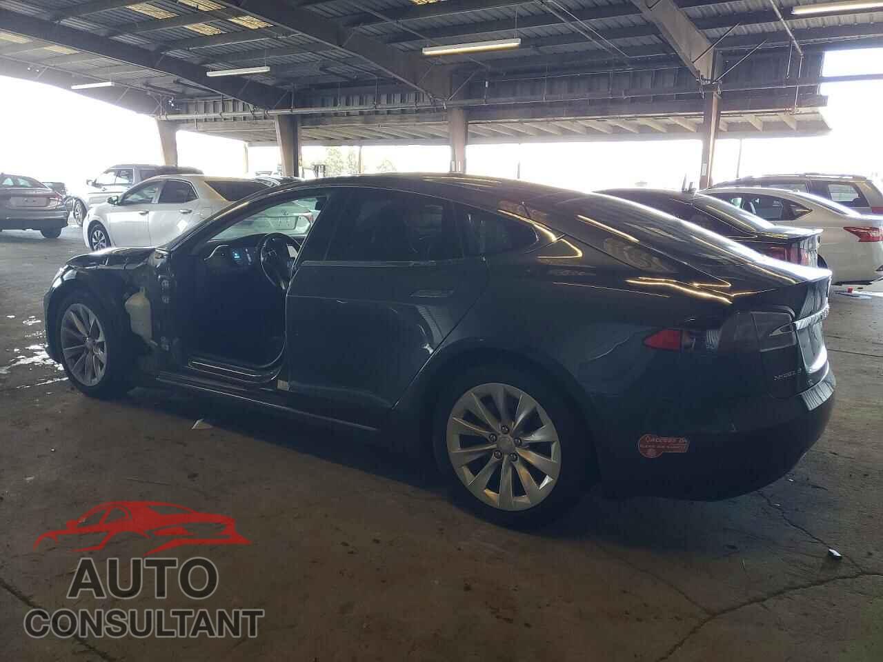 TESLA MODEL S 2017 - 5YJSA1E11HF207300