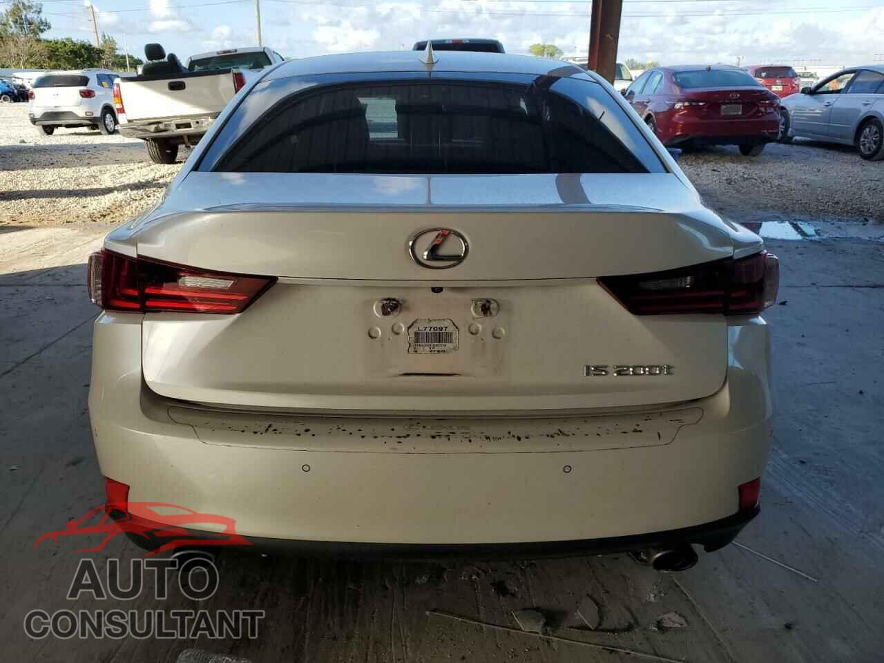 LEXUS IS 2016 - JTHBA1D2XG5022736