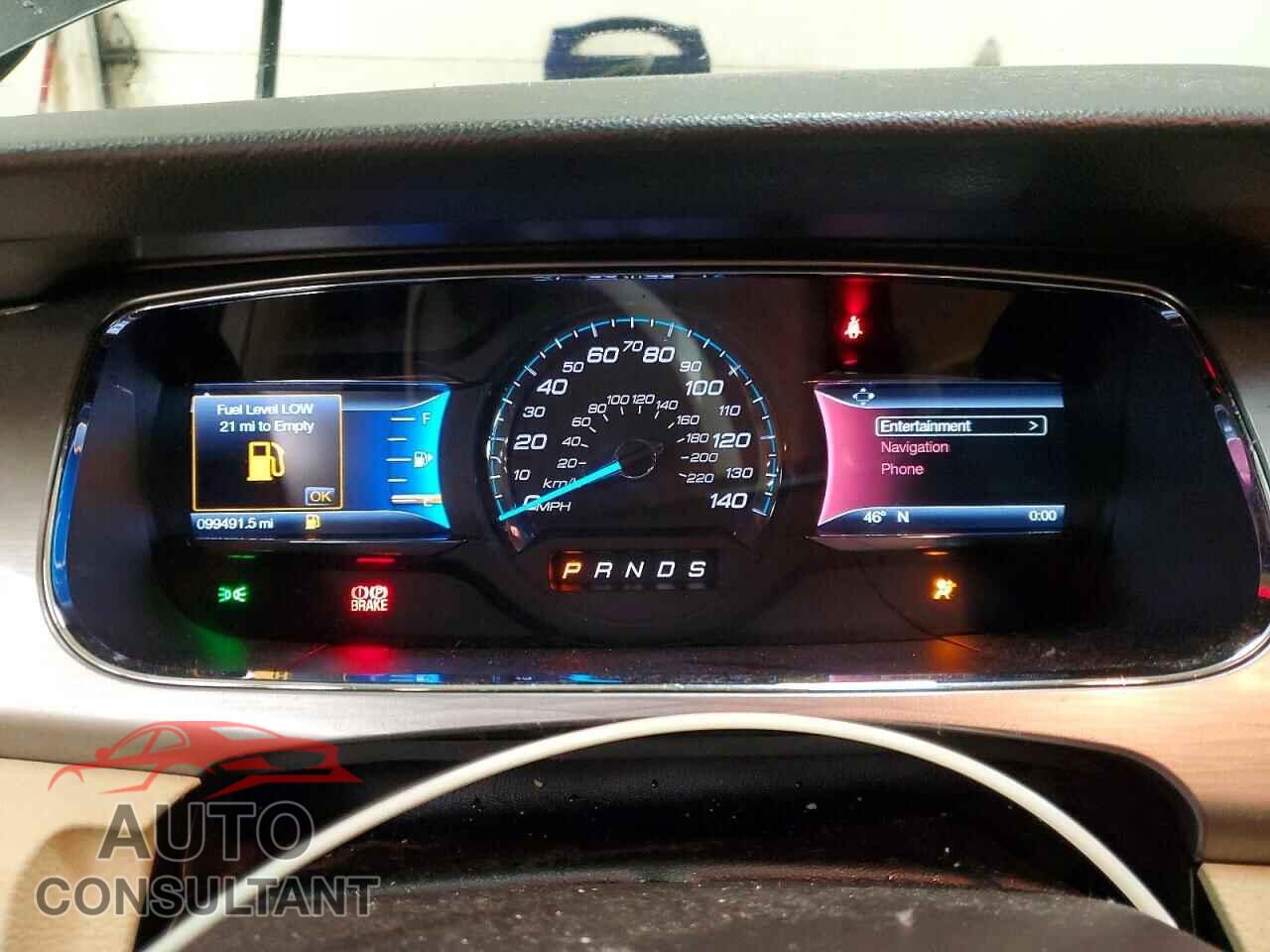 FORD TAURUS 2019 - 1FAHP2E85KG110485