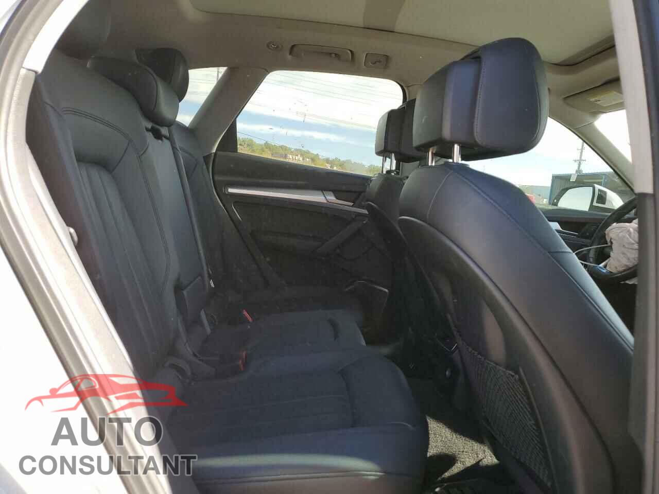 AUDI Q5 2018 - WA1BNAFY2J2111663