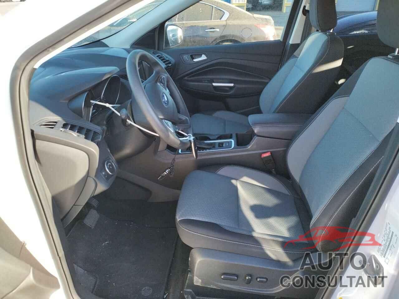 FORD ESCAPE 2019 - 1FMCU0GD5KUB10799