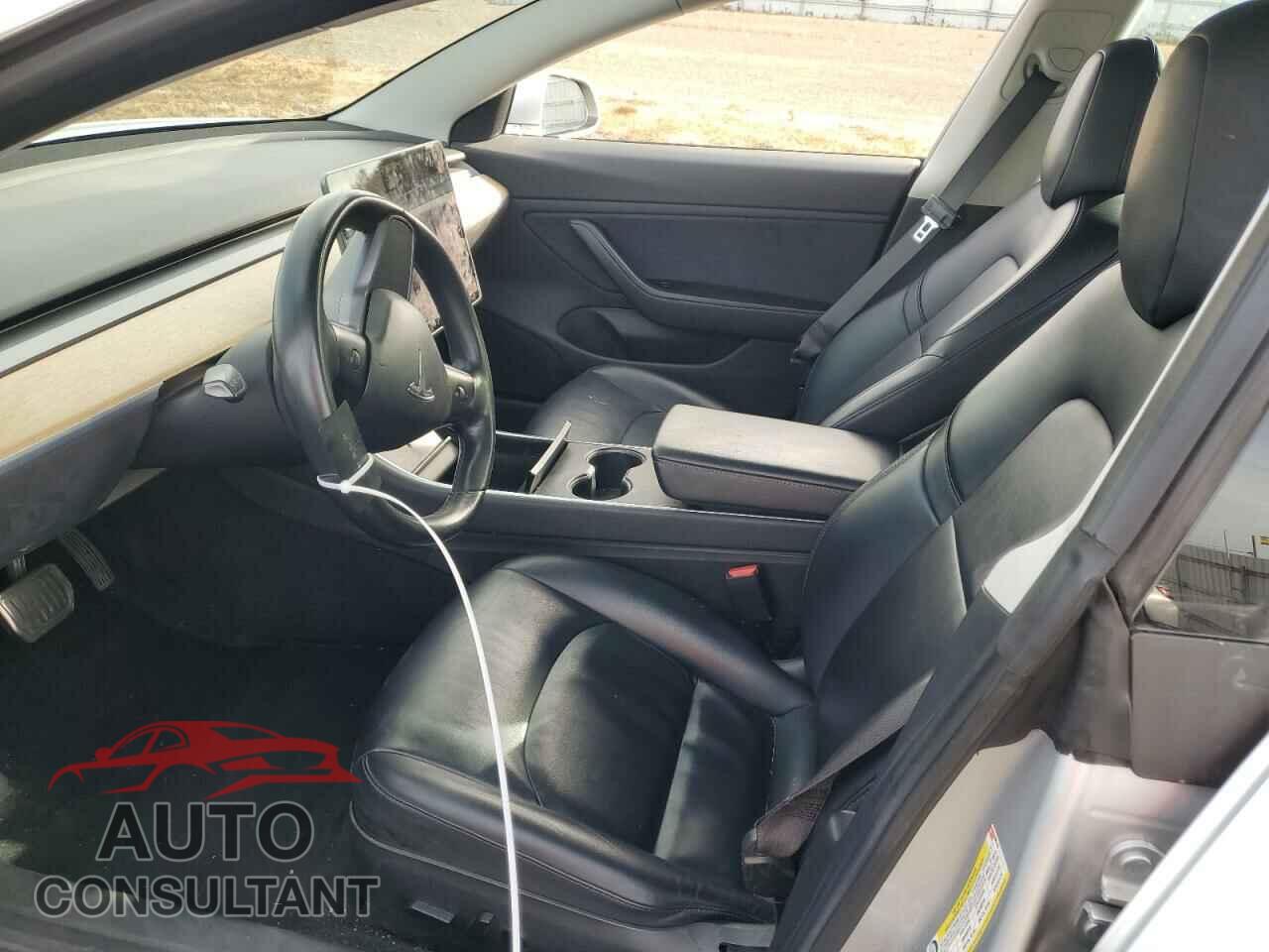 TESLA MODEL 3 2018 - 5YJ3E1EA4JF006165