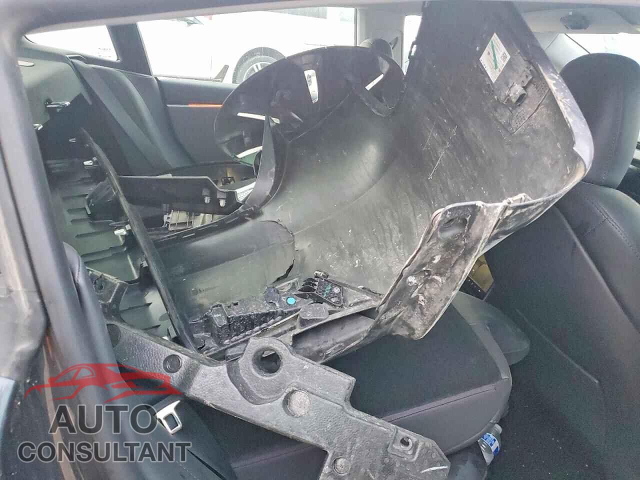 TESLA MODEL 3 2024 - 5YJ3E1EA7RF748507
