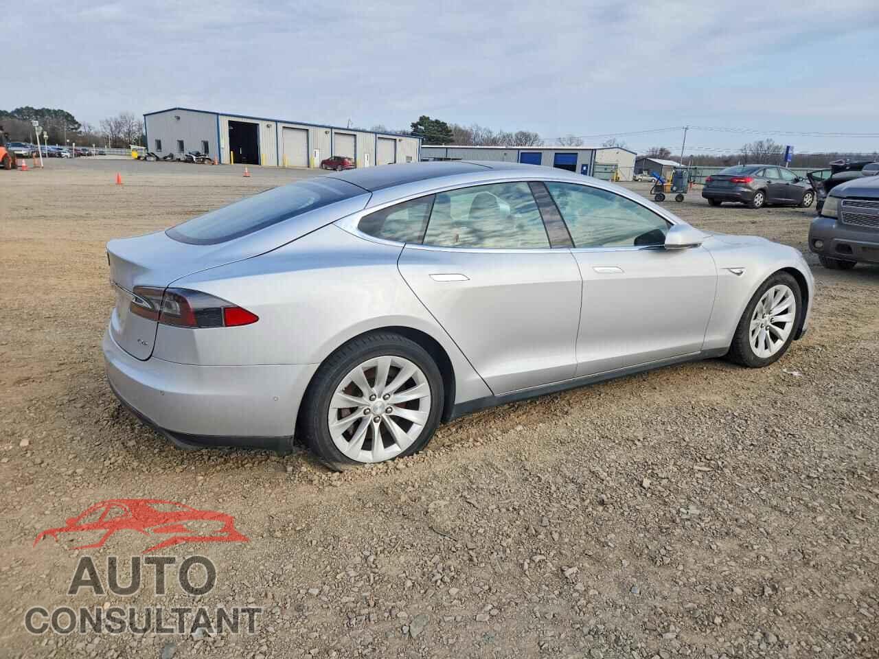 TESLA MODEL S 2016 - 5YJSA1E2XGF123791