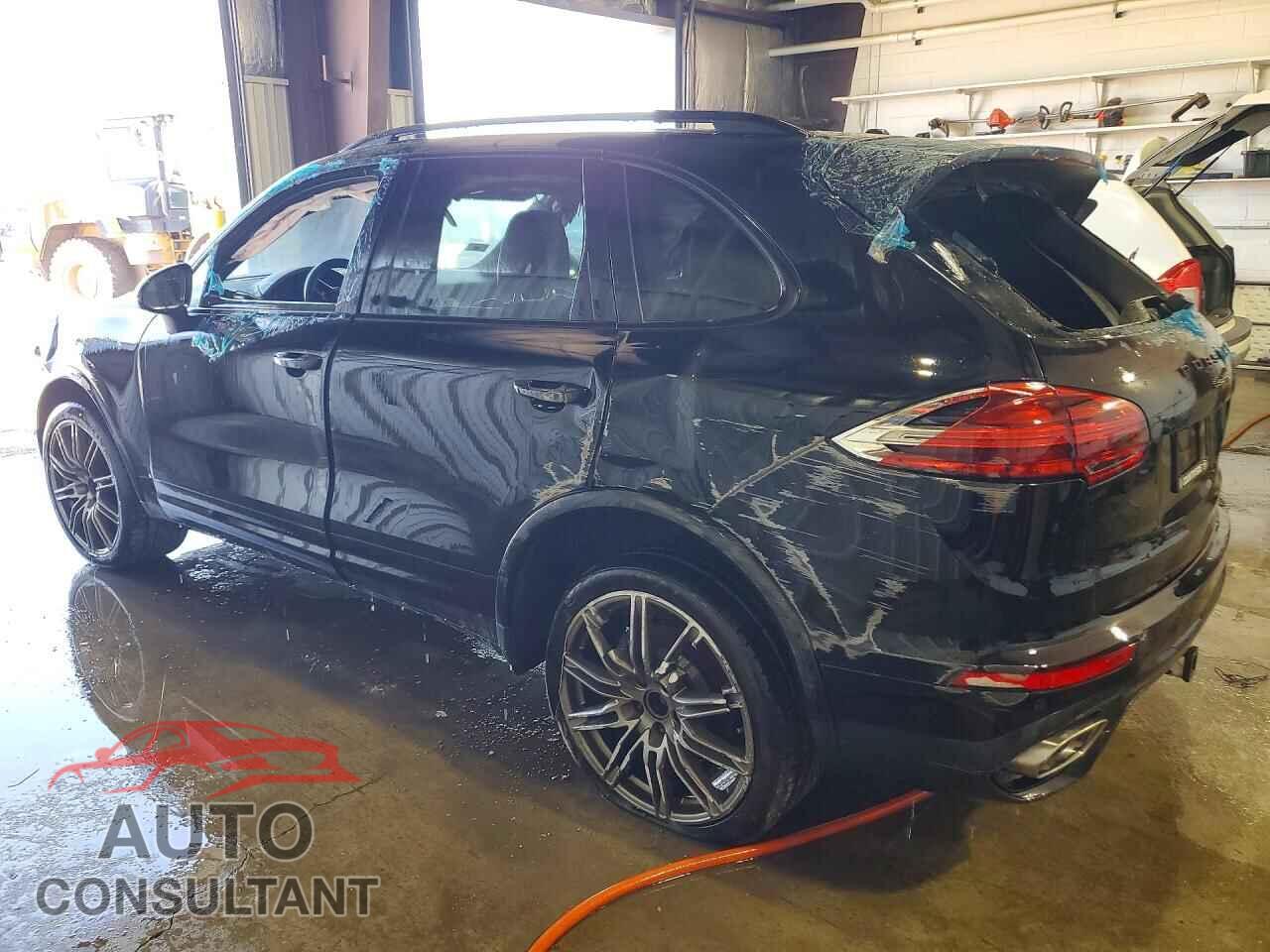PORSCHE CAYENNE 2018 - WP1AA2A27JKA04550