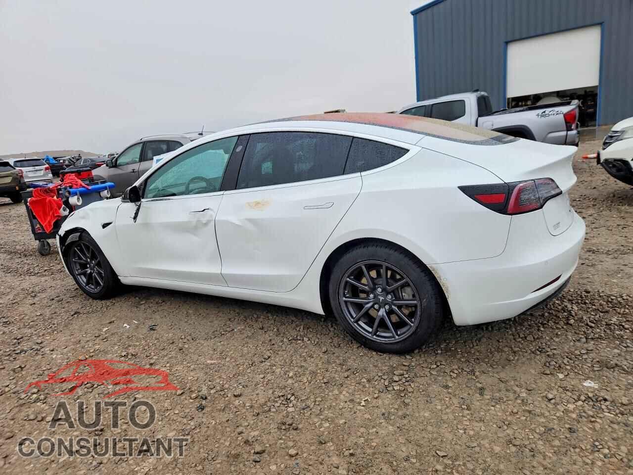 TESLA MODEL 3 2018 - 5YJ3E1EA5JF007499