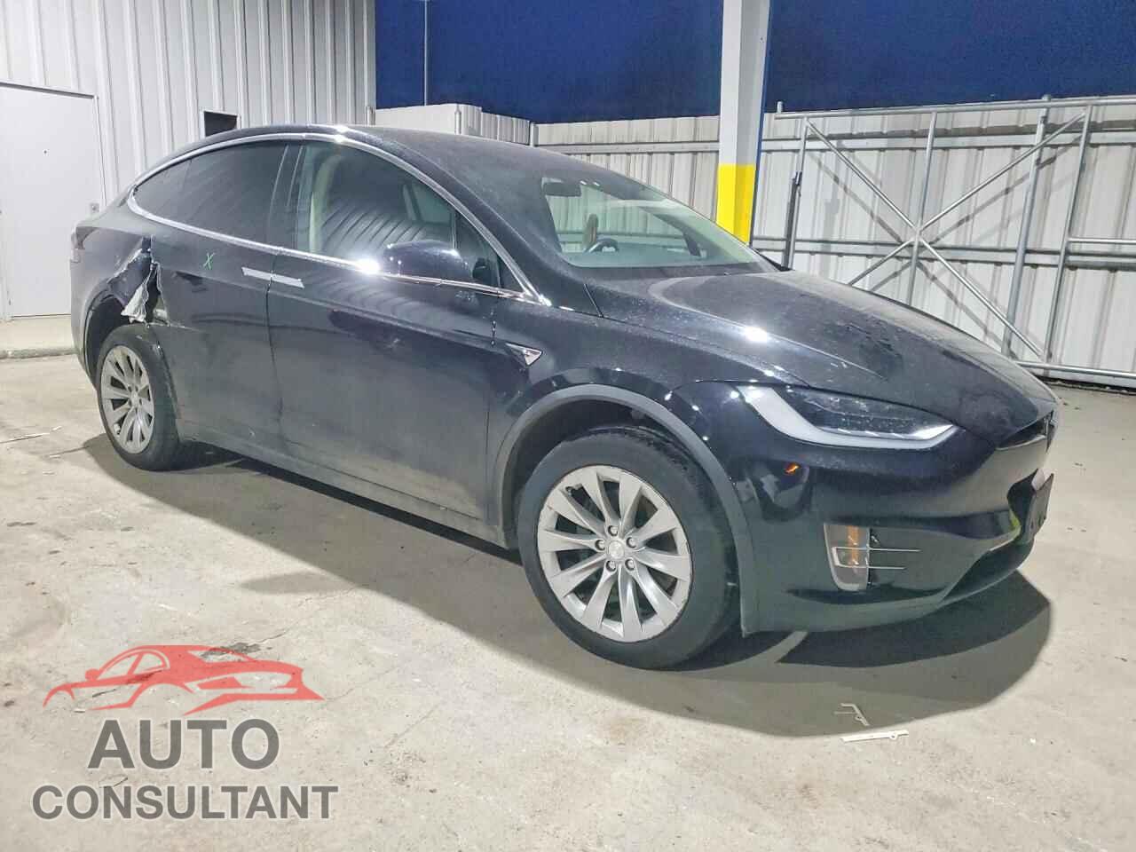 TESLA MODEL X 2018 - 5YJXCAE29JF091956